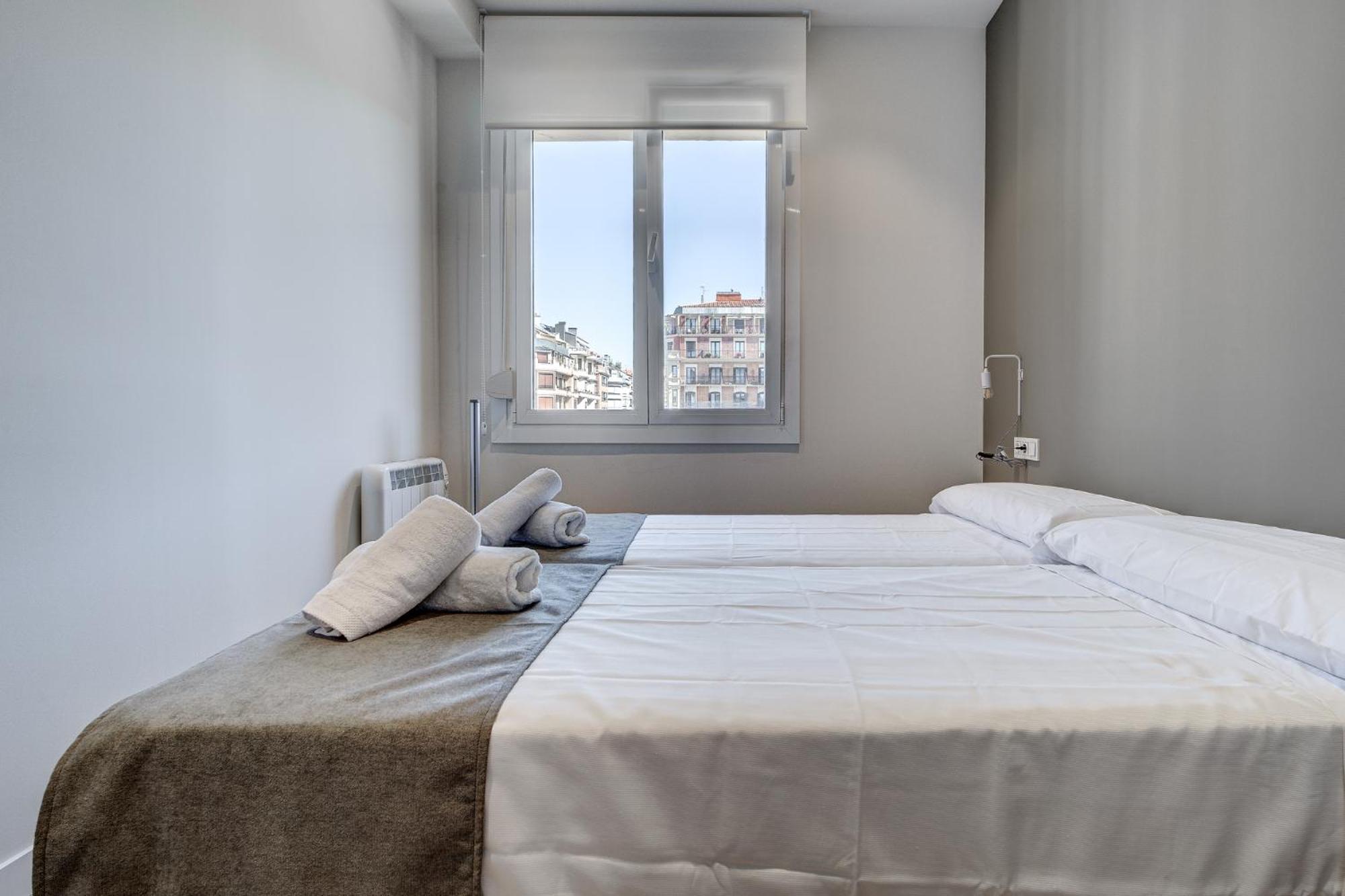 Apartamentos Gran Via By Sanse Holidays San Sebastián Zewnętrze zdjęcie