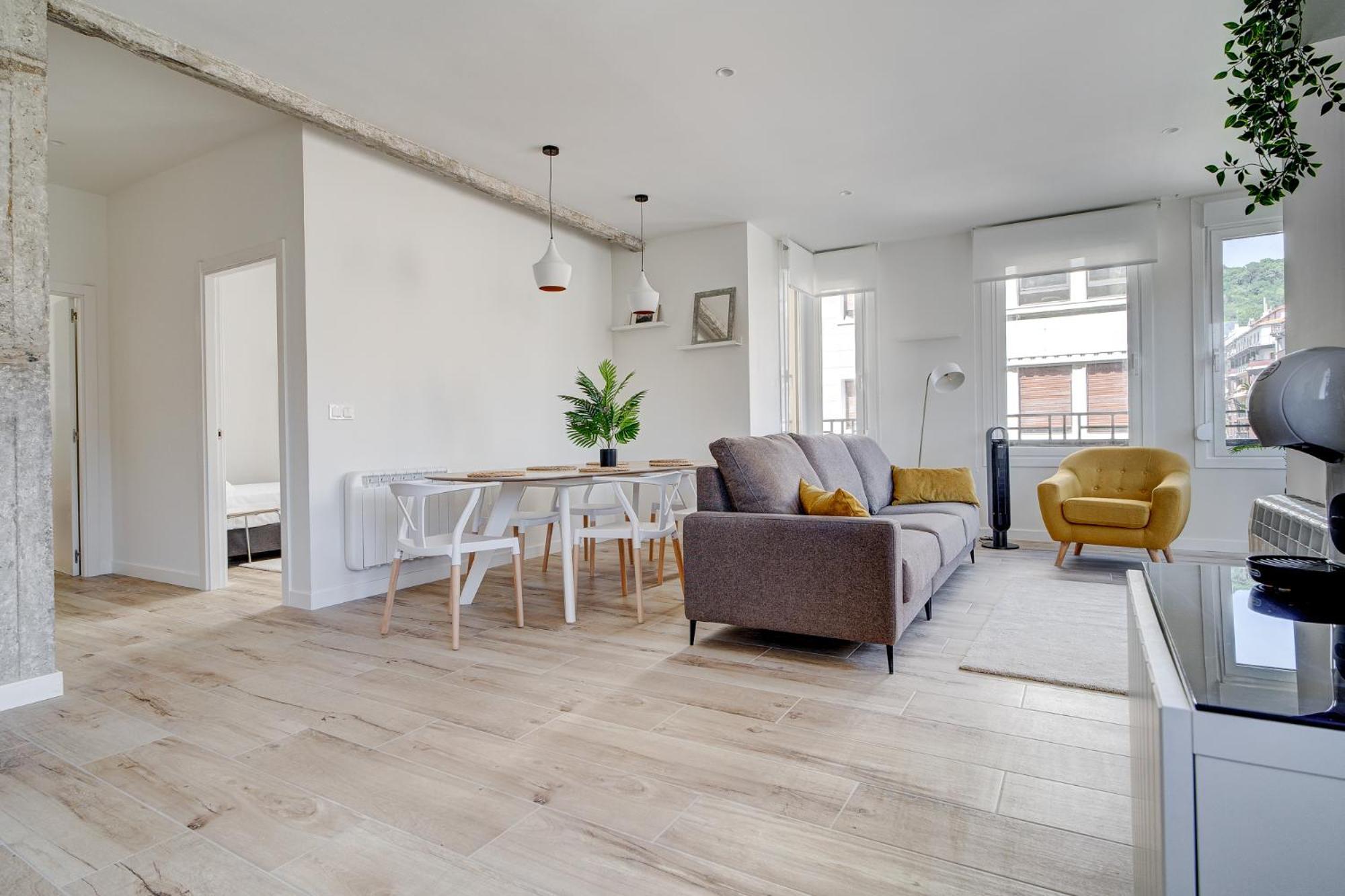 Apartamentos Gran Via By Sanse Holidays San Sebastián Zewnętrze zdjęcie