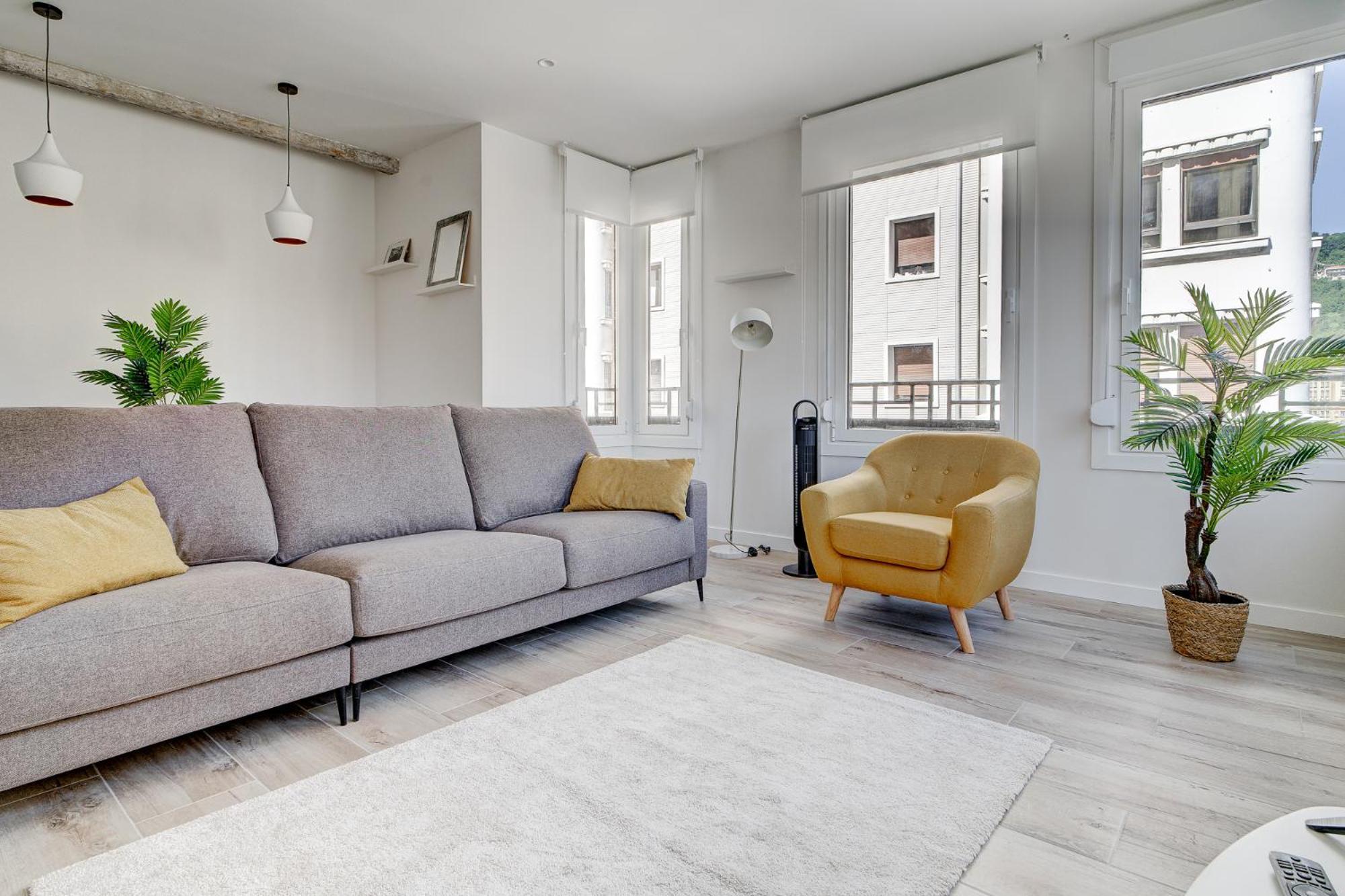 Apartamentos Gran Via By Sanse Holidays San Sebastián Zewnętrze zdjęcie