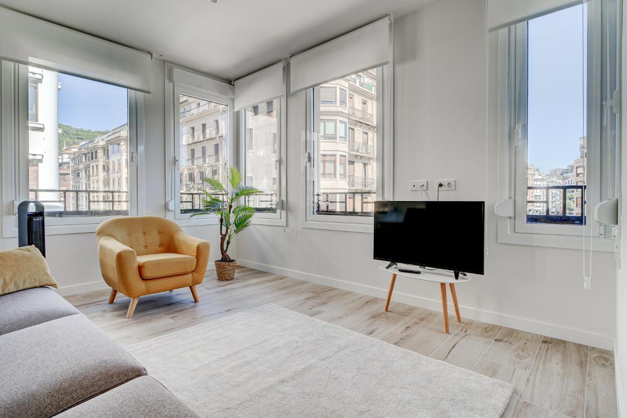 Apartamentos Gran Via By Sanse Holidays San Sebastián Zewnętrze zdjęcie