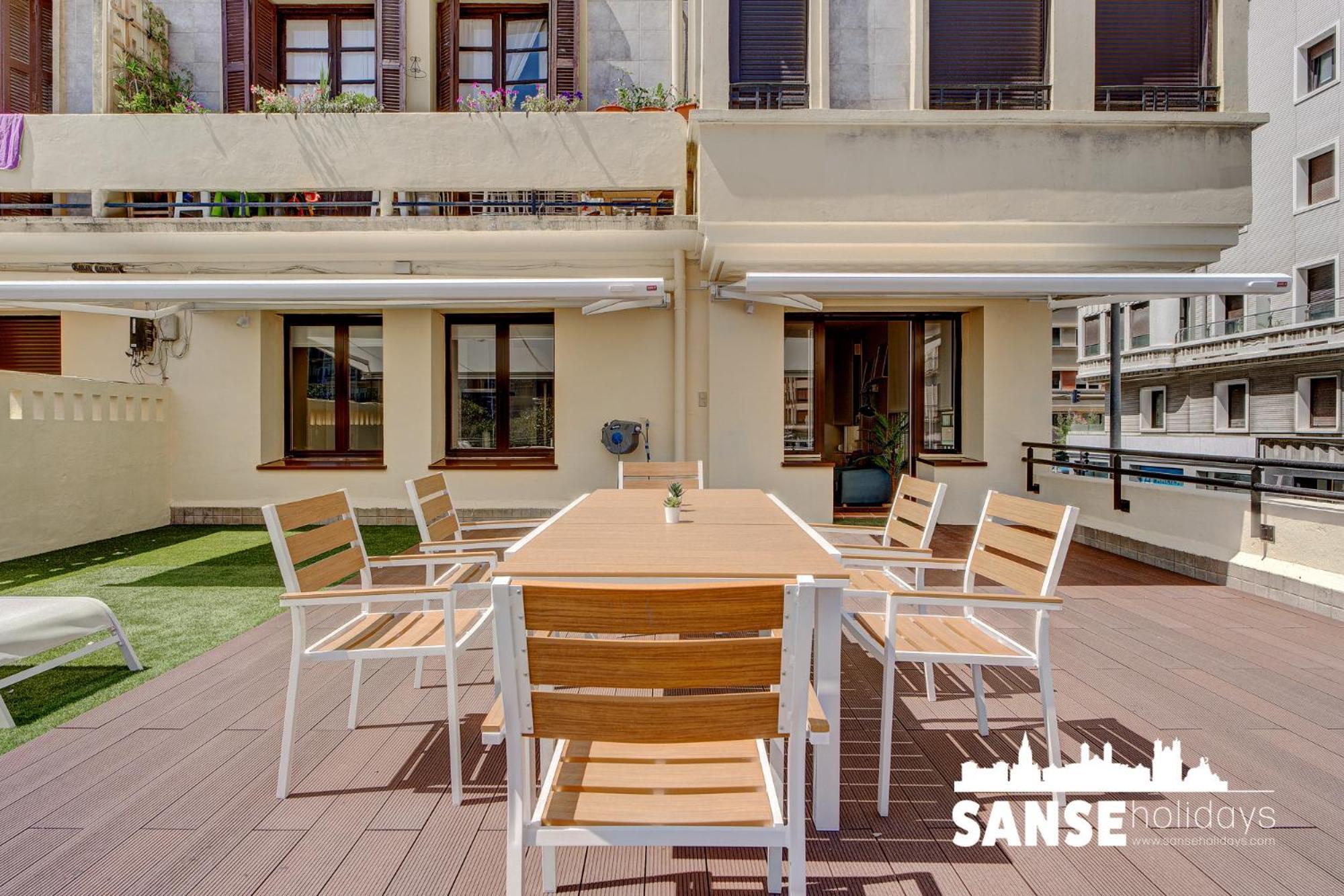 Apartamentos Gran Via By Sanse Holidays San Sebastián Zewnętrze zdjęcie