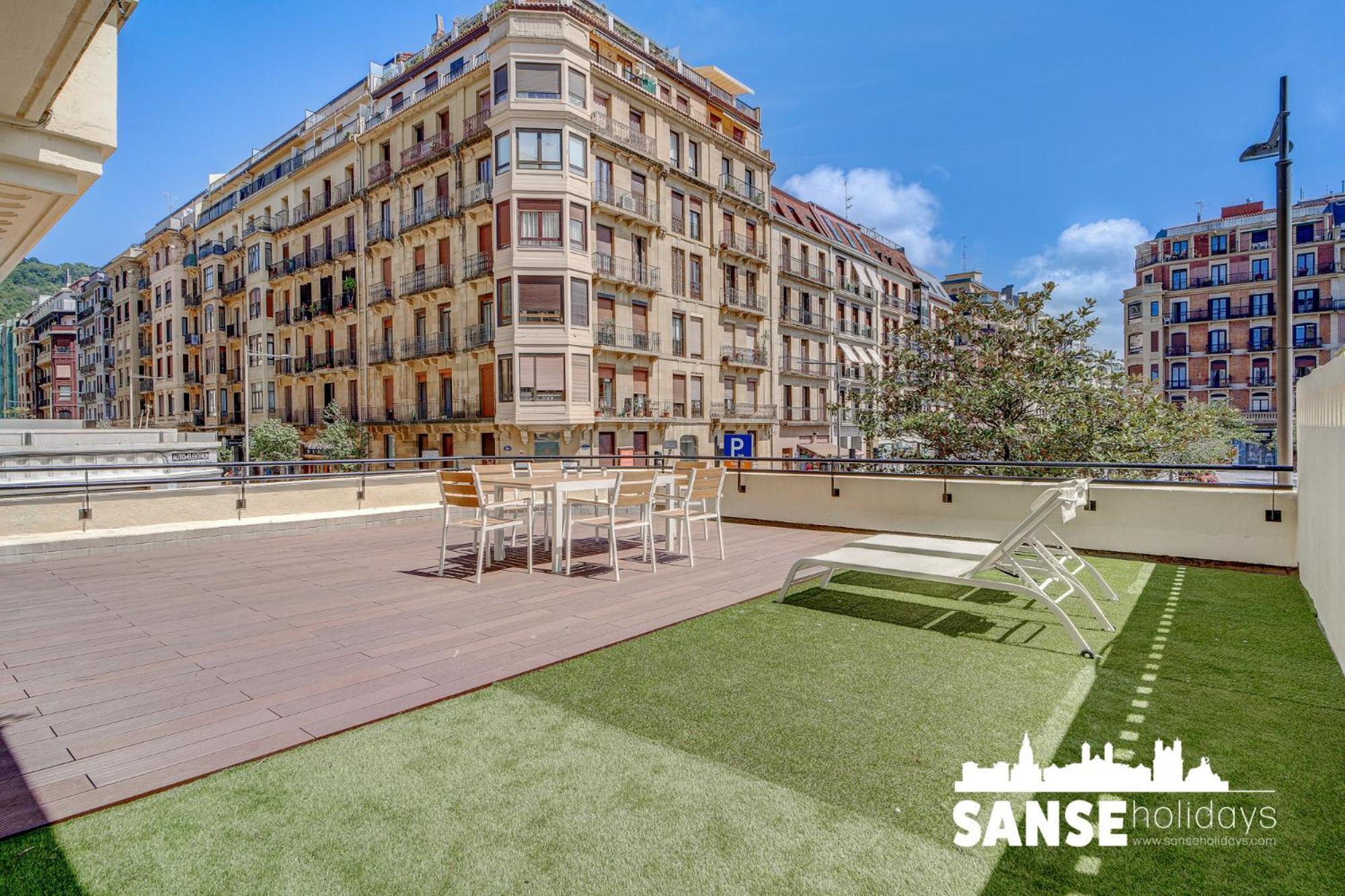 Apartamentos Gran Via By Sanse Holidays San Sebastián Zewnętrze zdjęcie