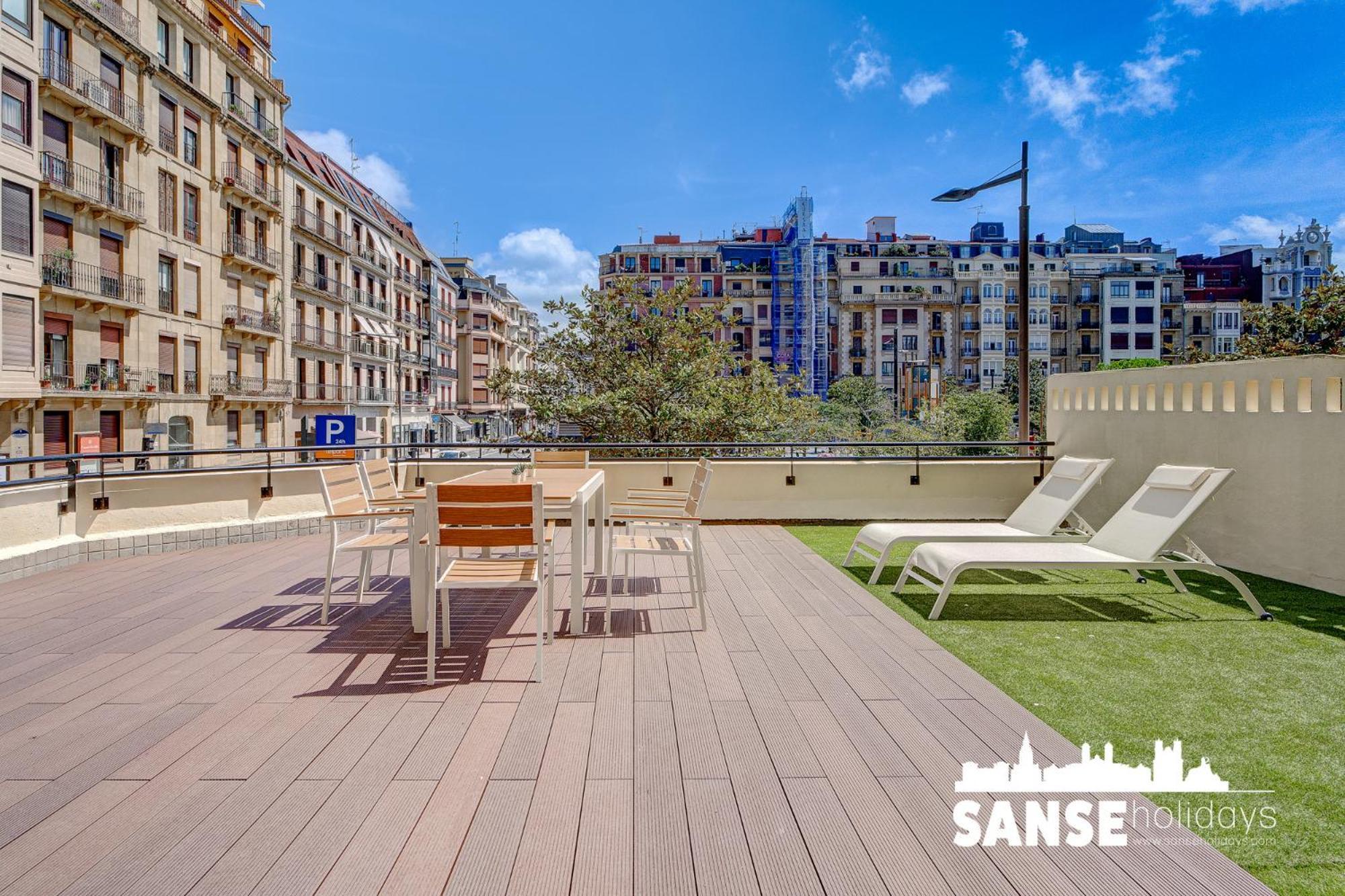 Apartamentos Gran Via By Sanse Holidays San Sebastián Zewnętrze zdjęcie
