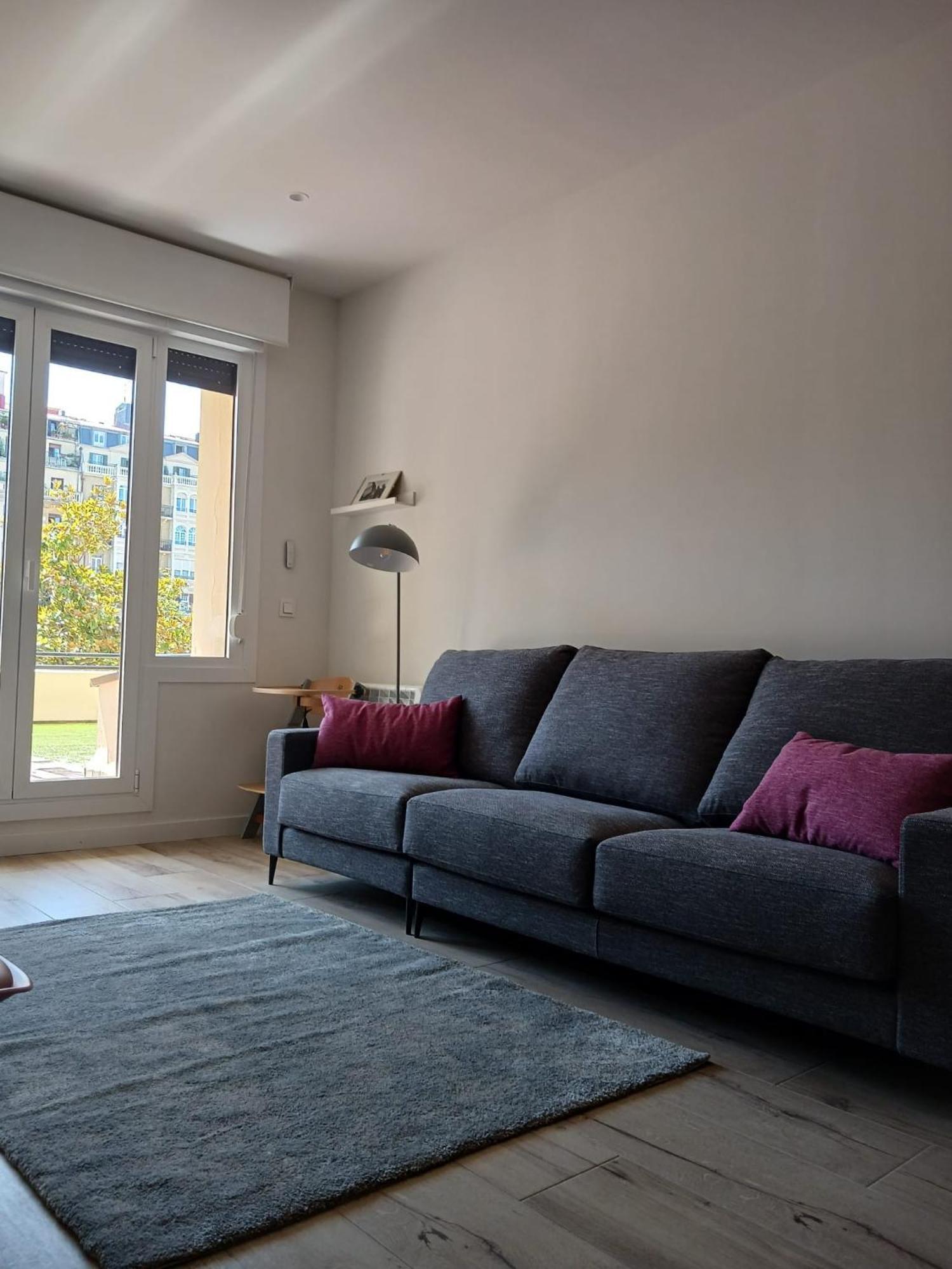 Apartamentos Gran Via By Sanse Holidays San Sebastián Zewnętrze zdjęcie
