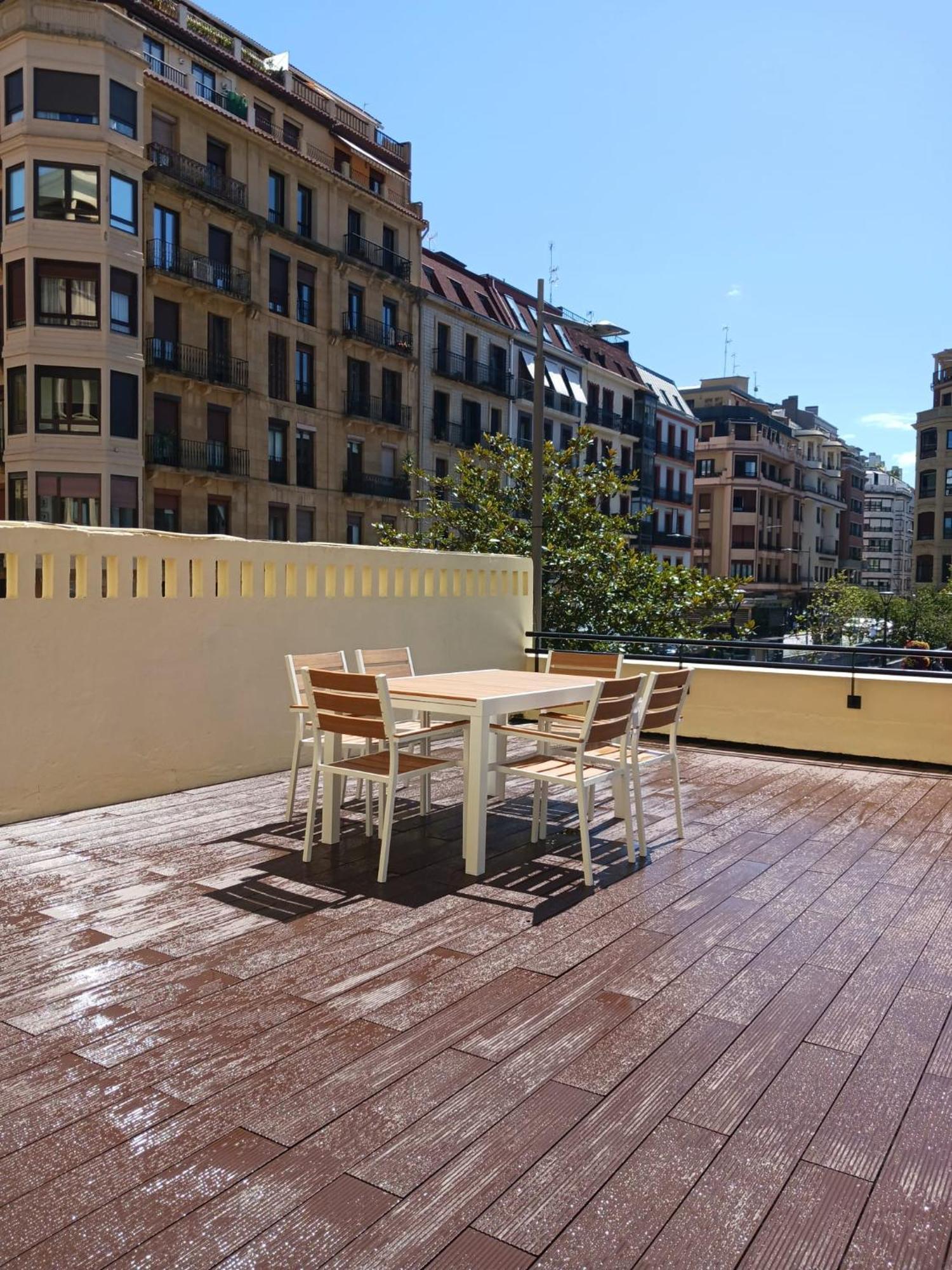 Apartamentos Gran Via By Sanse Holidays San Sebastián Zewnętrze zdjęcie
