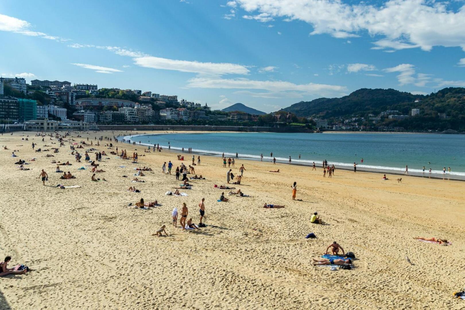 Apartamentos Gran Via By Sanse Holidays San Sebastián Zewnętrze zdjęcie